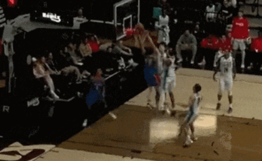 网页炸金花-炸裂!大帽首轮16号秀!混音队友点评杨瀚森