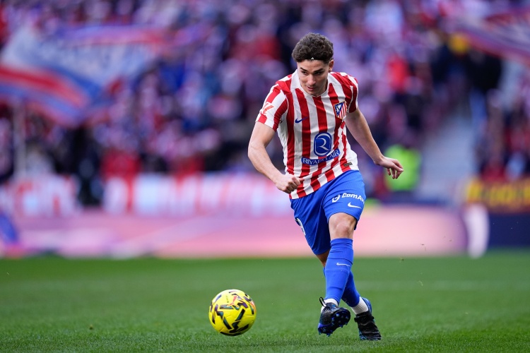 炸金花小游戏-世界波之日！阿尔瓦雷斯任意球世界波与赖斯双响都是4月9日